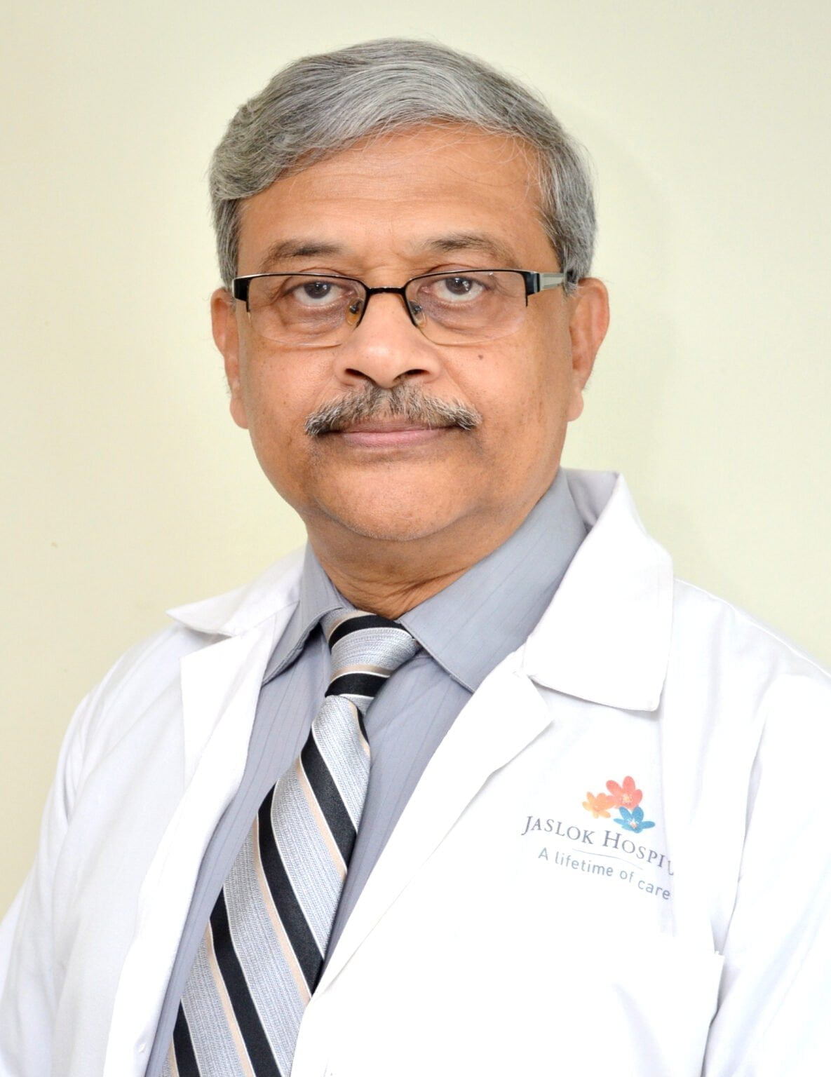 Dr. (Prof) Deepu Banerji Medserg